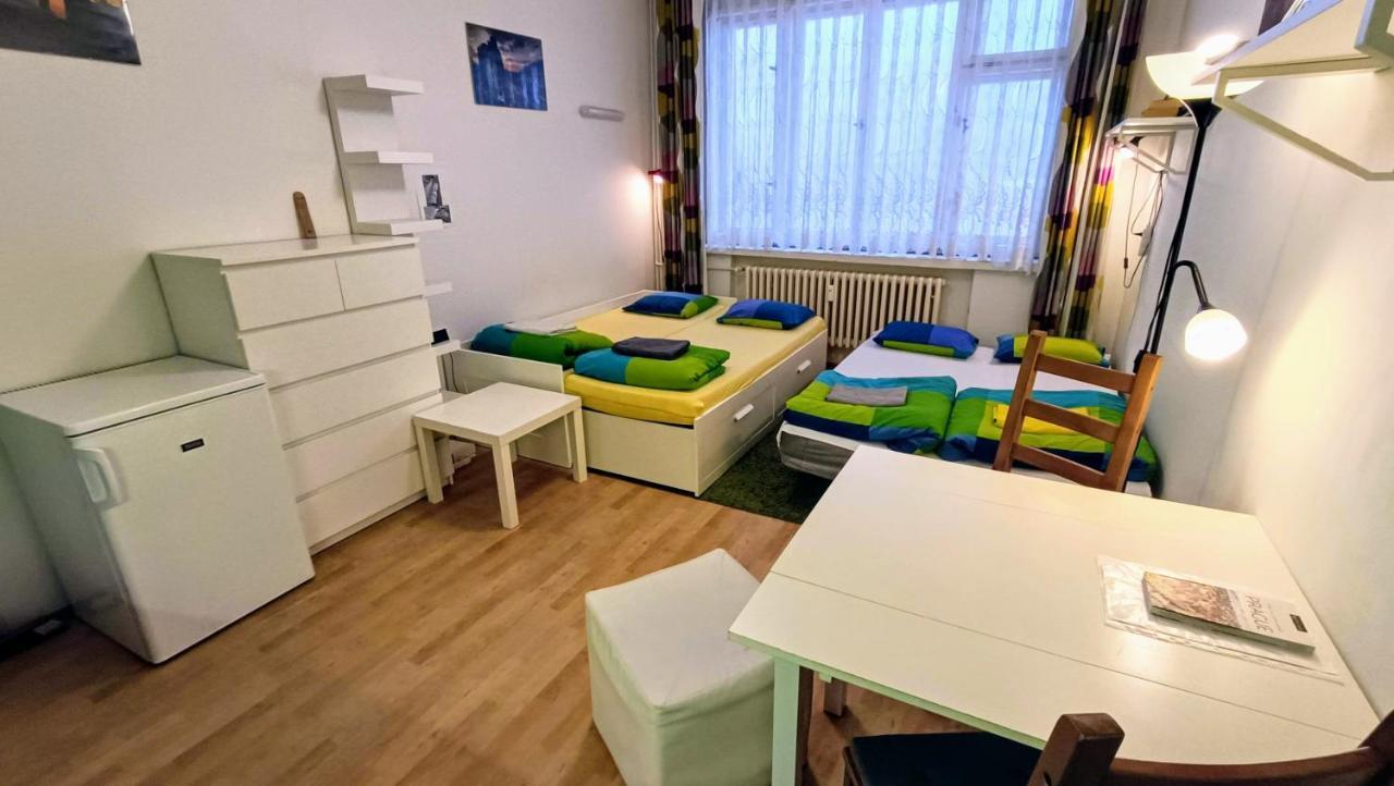 Nice Apartment By The Center Prague Exterior photo